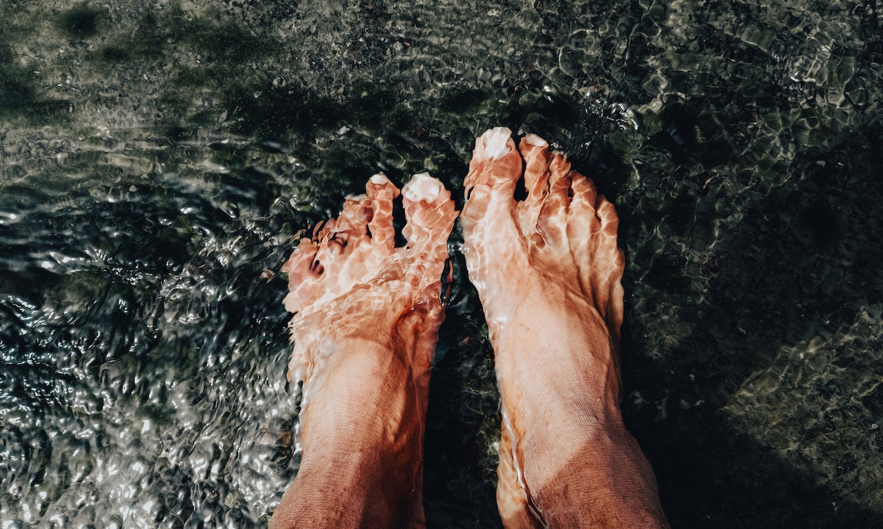 how much do people pay for feet pics